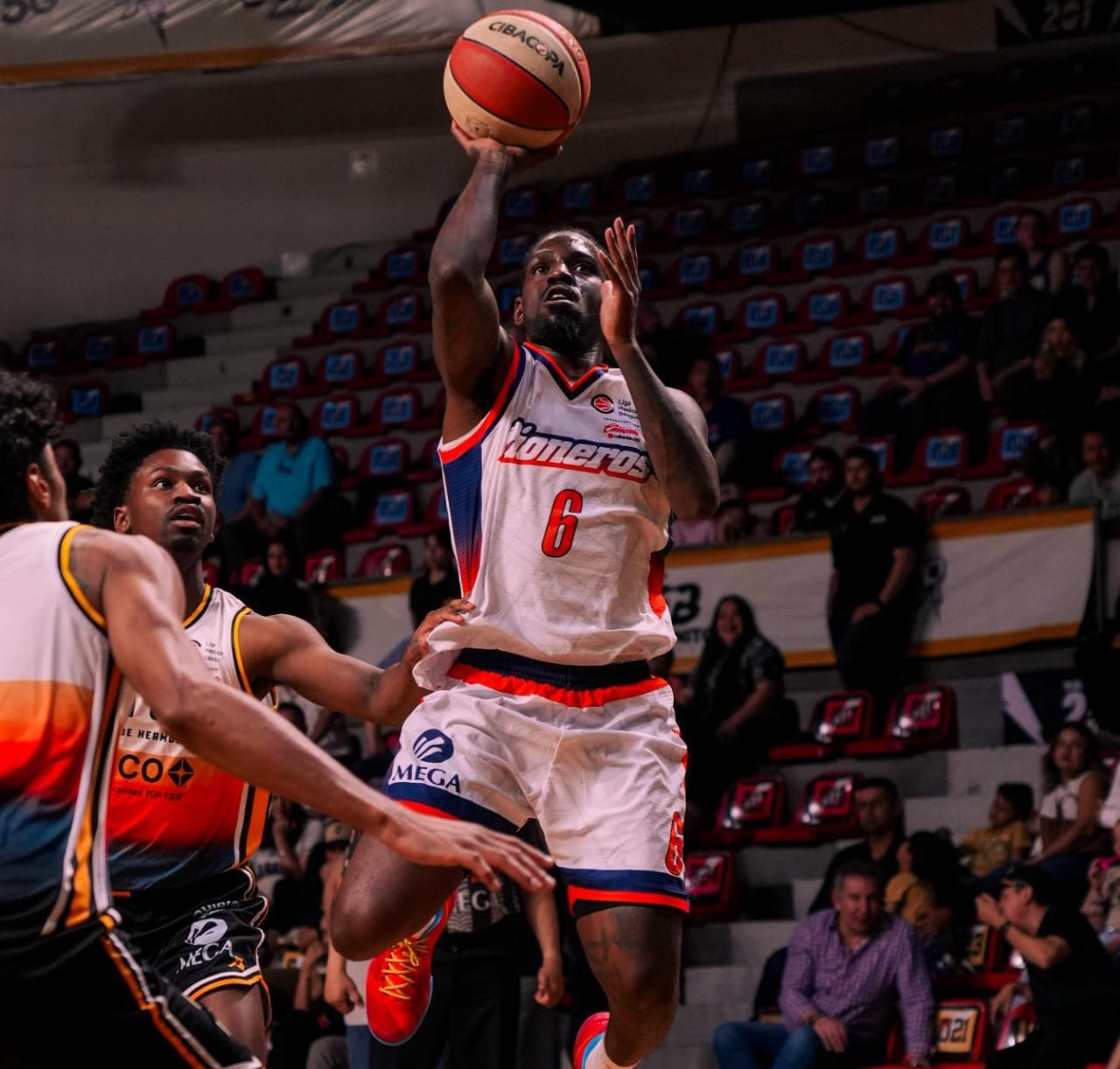 Pioneros cae en el primero de la serie en Hermosillo.