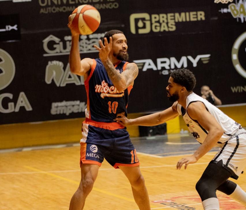 Pioneros no logró capitalizar las últimas posesiones, cayendo 93-90.